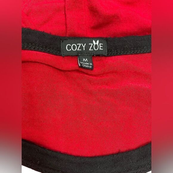 Cozy Zoe l Naughty List l Sleep shirt l T-Shirt l Soft stretch l Medium l VGUC - Picture 3 of 6